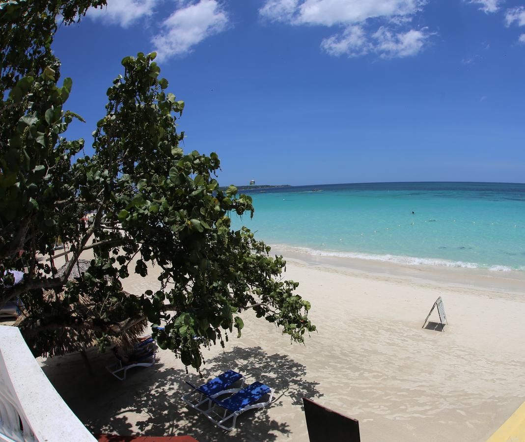 Foote Prints On The Sands Hotel Negril Exterior photo