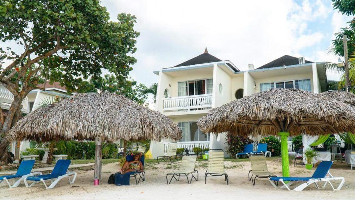 Foote Prints On The Sands Hotel Negril Exterior photo