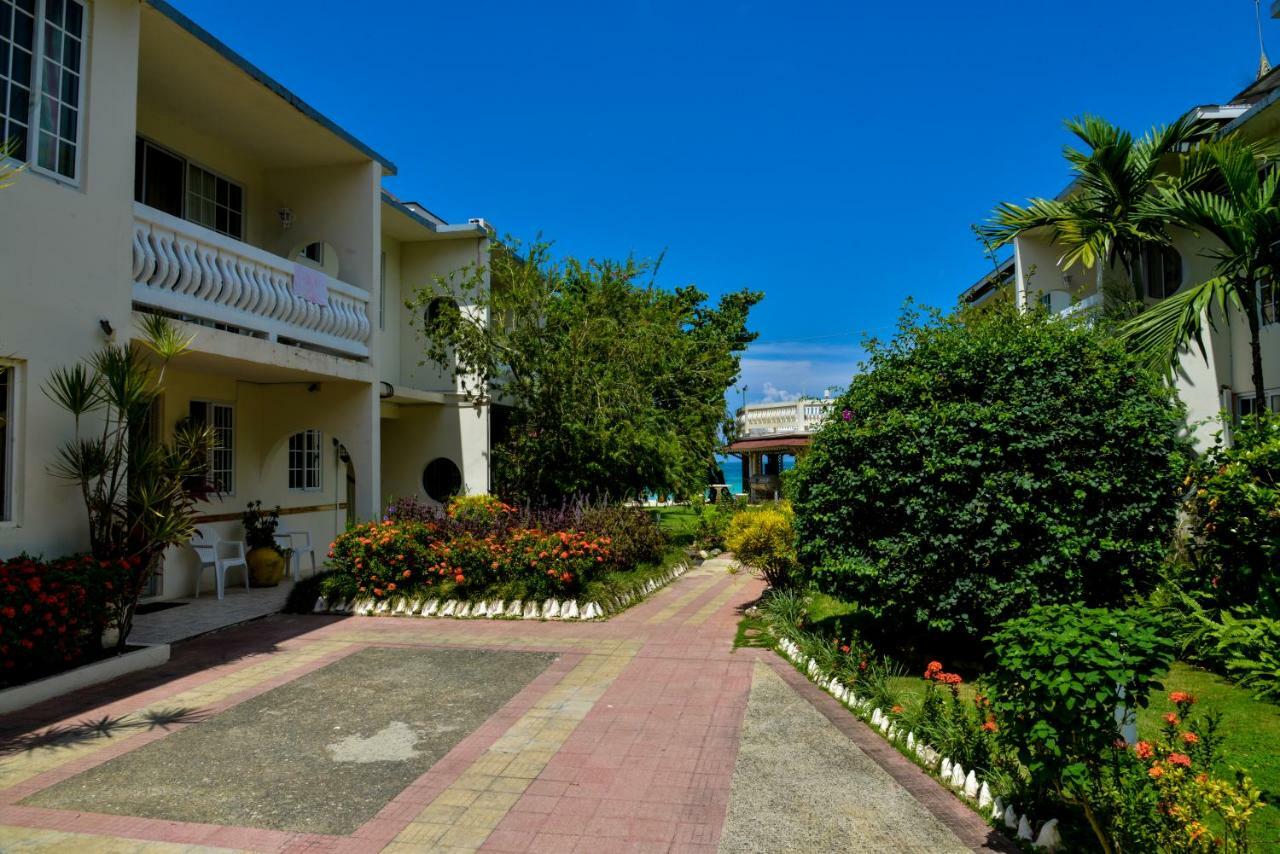 Foote Prints On The Sands Hotel Negril Exterior photo