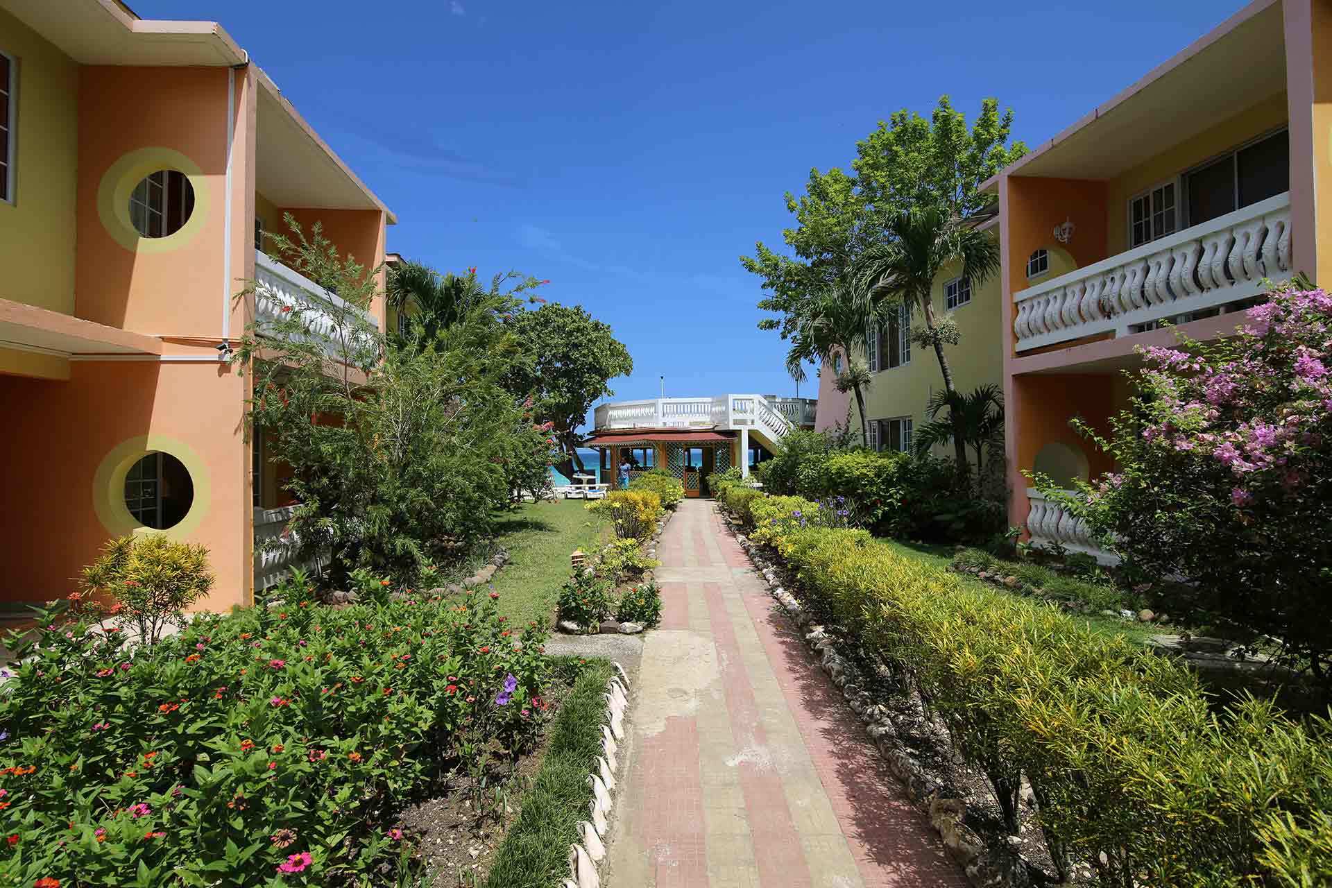 Foote Prints On The Sands Hotel Negril Exterior photo